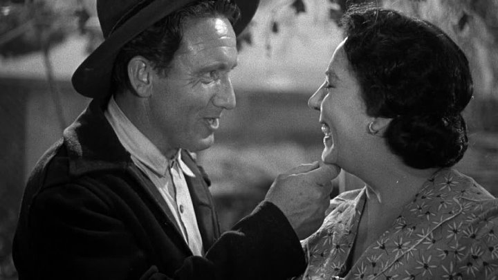 ⁣Tortilla Flat (1942) (1080p)🌻 Black & White Films