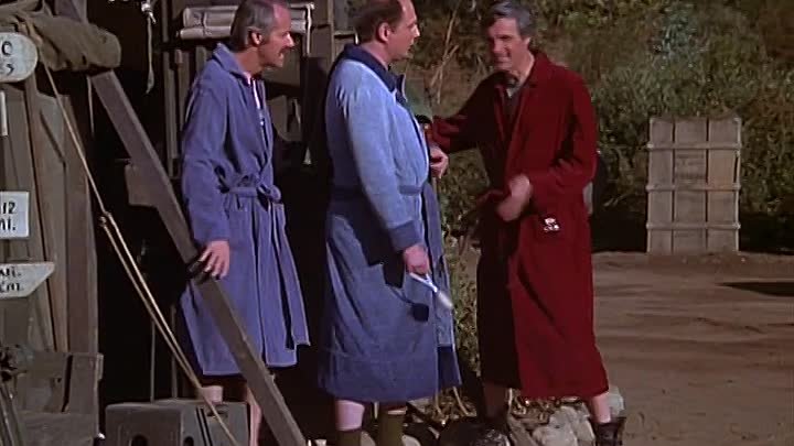 ⁣MASH S09E03 - Cementing Relationships