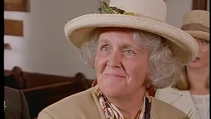 ⁣Waiting for God (1994) [S5E08] A Double Wedding?