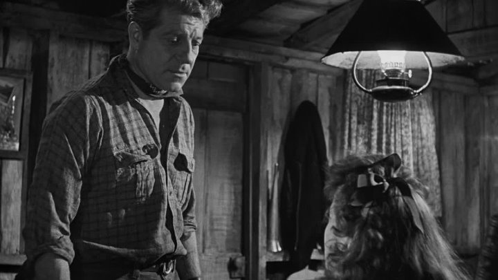 ⁣Moontide (1942) (1080p)🌻 Film Noir