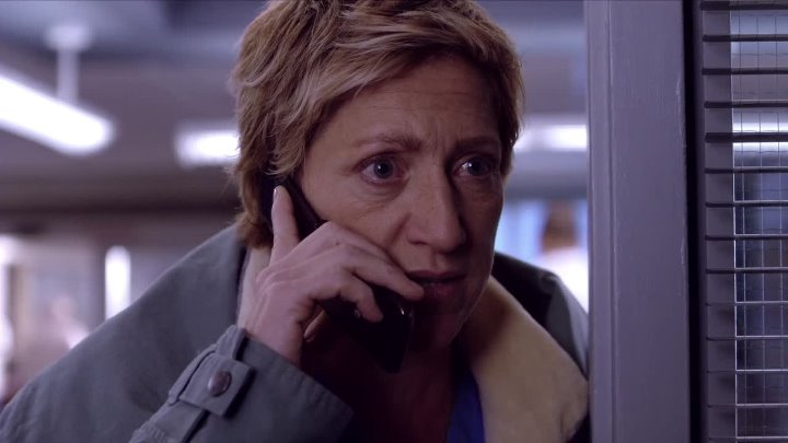 ⁣Nurse Jackie [S02E04] Apple Bong