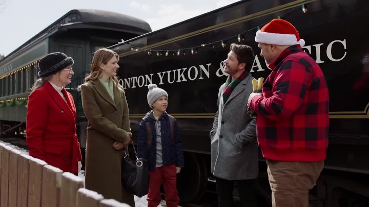 ⁣Meet Me At The Christmas Train Parade 2023