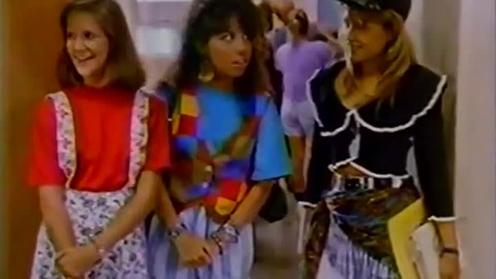 ⁣Life Goes On [S2E04] Becca and the Band