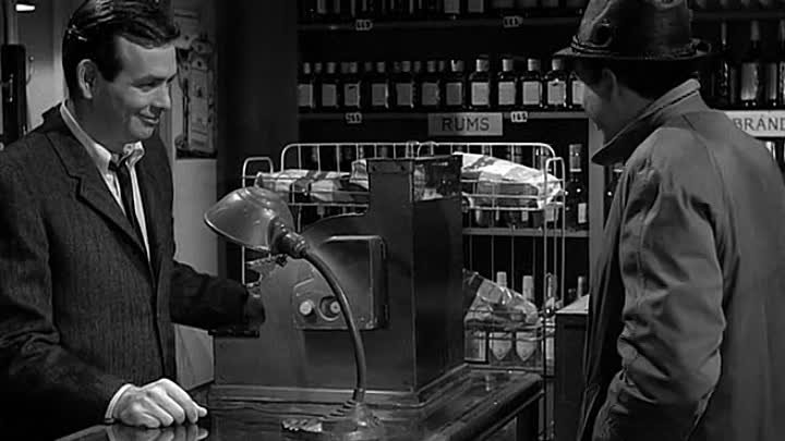 ⁣The Fugitive - [S01E21] - Rat In A Corner