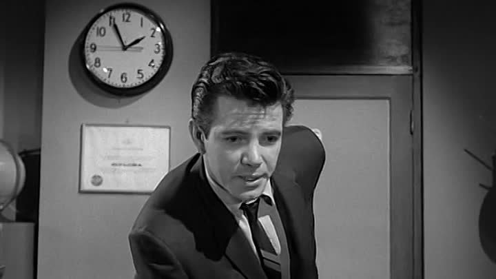 ⁣The Fugitive - [S01E22] - Angels Travel On Lonely Roads Part 1