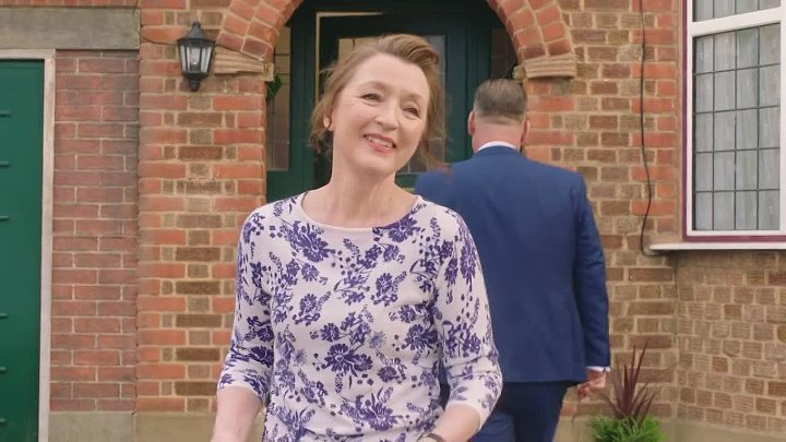 ⁣Mum [S02E05] September