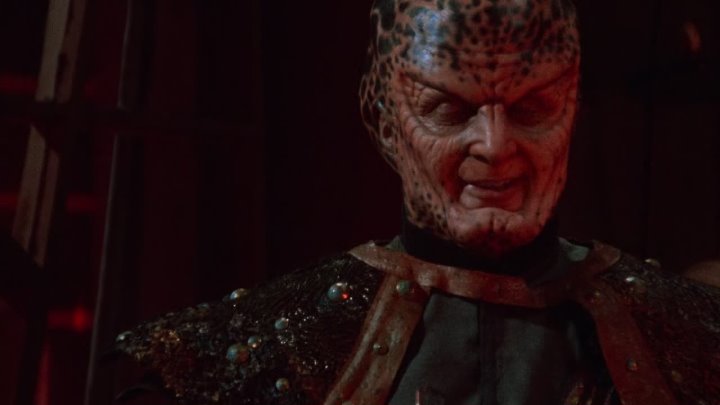 ⁣Babylon 5 [S01E05] The Parliament of Dreams