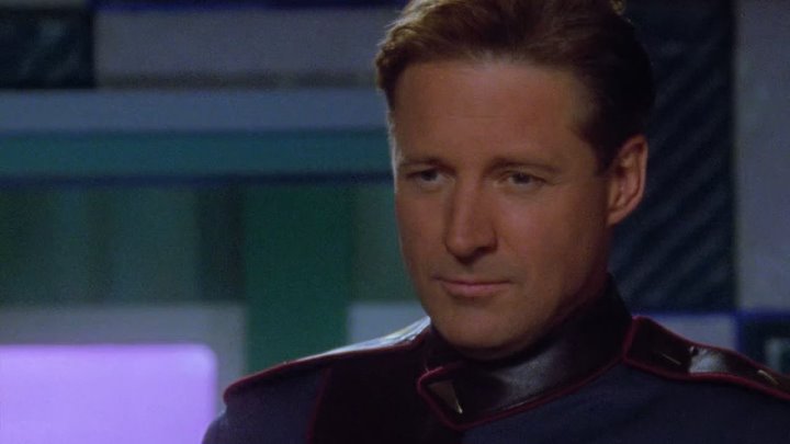 ⁣Babylon 5 [S02E02] Revelations