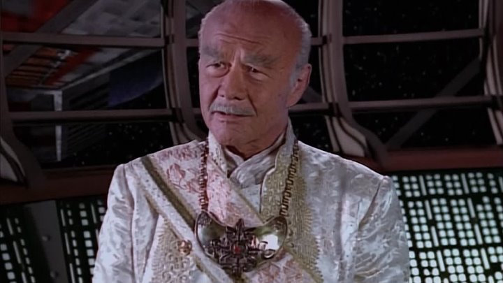 ⁣Babylon 5 [S02E09] The Coming of Shadows