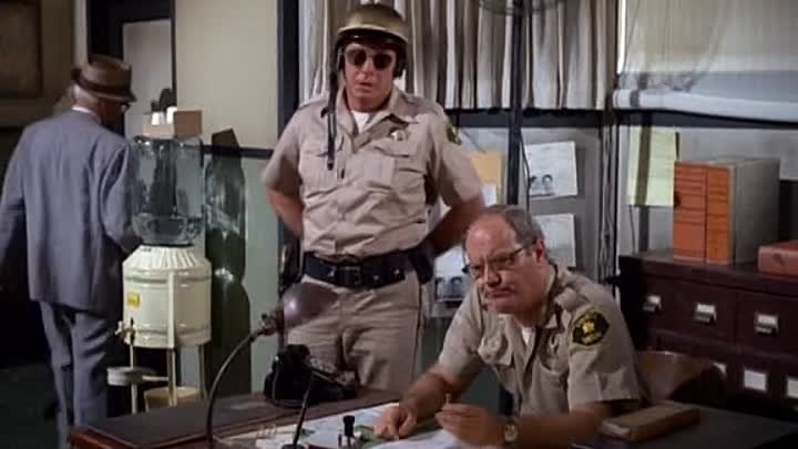 ⁣The Fugitive [S04E08] wine Is A Traitor