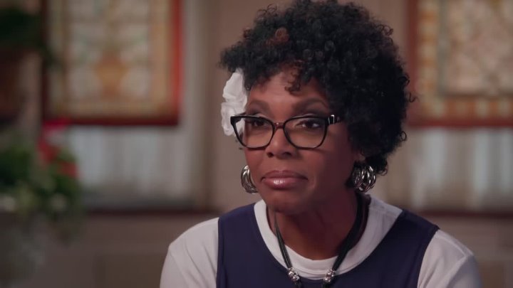 ⁣Finding Your Roots [S10E10] Viewers Like You