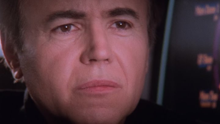 ⁣Babylon 5 [S04E17] The Face of the Enemy