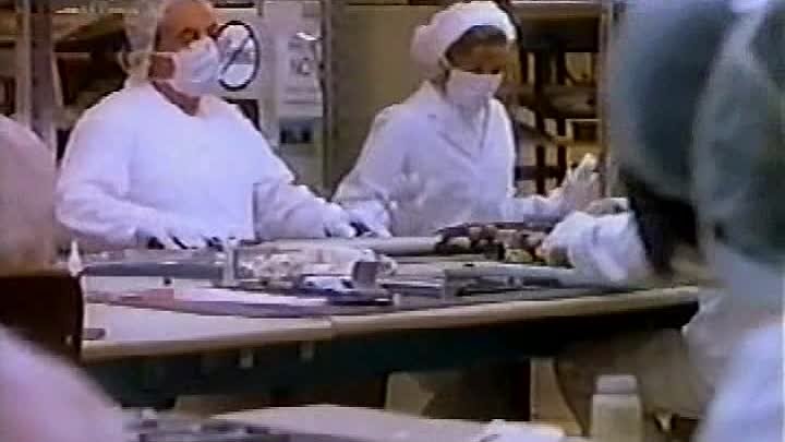 ⁣Father Dowling Mysteries - 2x11 - The Solid Gold Headache