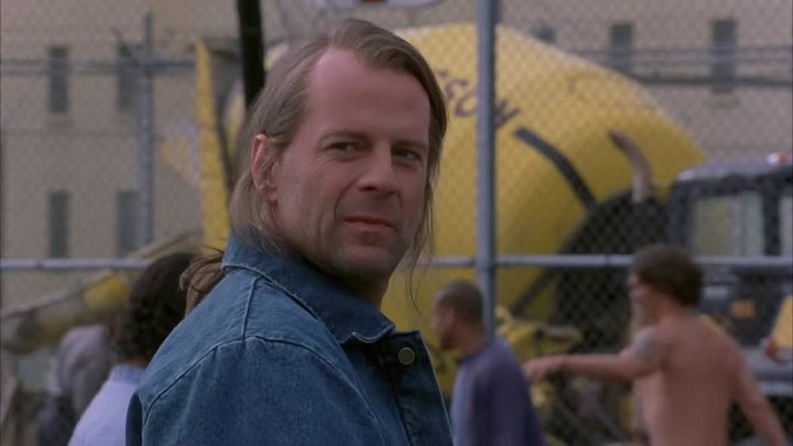 ⁣Bandits (2001) (1080p)🌻 00's & Up Movies