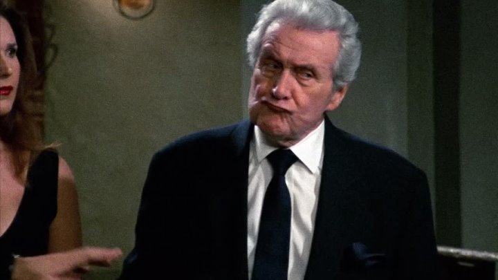 ⁣Frasier [S08E12] (1080p) The Show Must Go Off