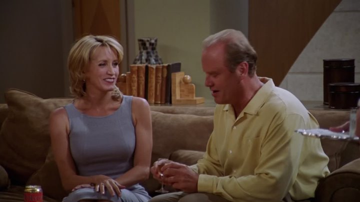 ⁣Frasier [S11E02] (1080p) A Man, a Plan and a Gal Julia