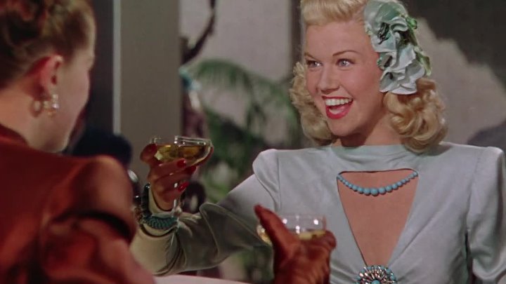 ⁣Romance On The High Seas (1948) (720p) 🌻 Movies