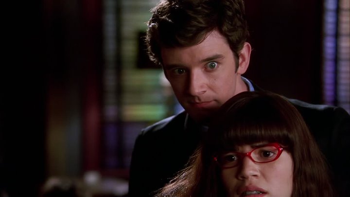 ⁣Ugly Betty [S03E11] Dressed for Success