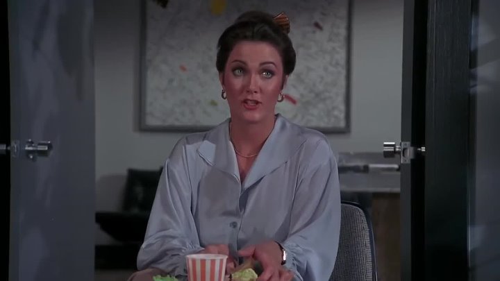 ⁣Wonder Woman [S03E23] Phantom Of The Roller Coaster Part 1 (1980) (720p) [HEVCx265]