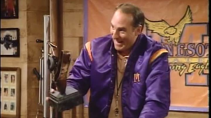 ⁣Coach S01E07 19 Candles