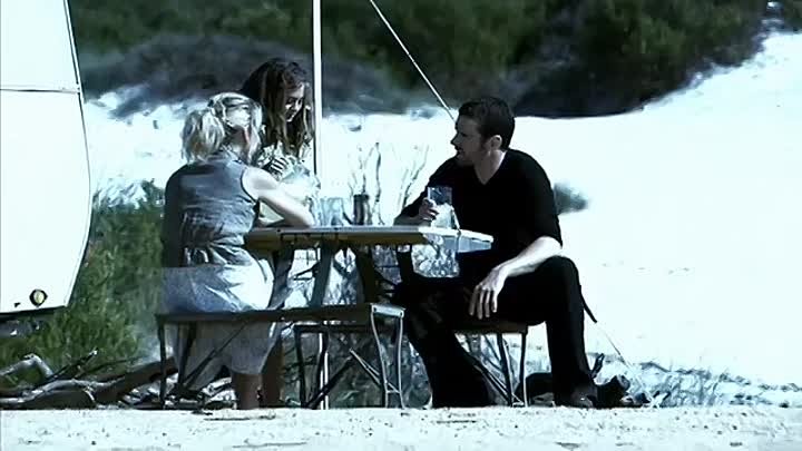 ⁣Charlie Jade (2005) - Episode 5