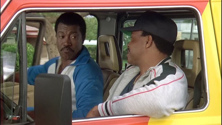 ⁣Magnum P I S6 E5 ∙ Round and Around