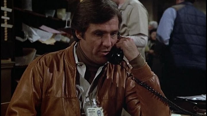 ⁣Hill Street Blues S3 E19 ∙ Eugene's Comedy Empire Strikes Back