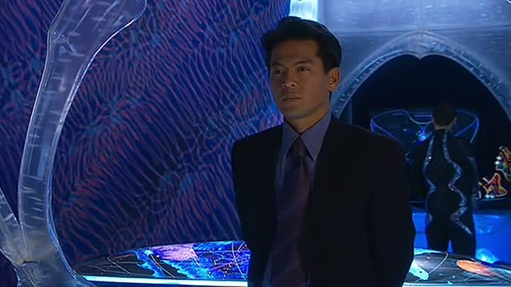 ⁣Earth Final Conflict S04E17 Atonement