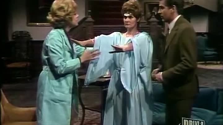 ⁣Strange Paradise - Episode 38