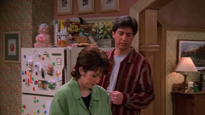 ⁣Everybody Loves Raymond Episode 18 Recovering Pessimist