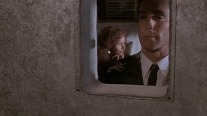 ⁣The Pretender S02E13 A Stand Up Guy