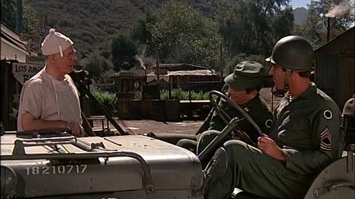 ⁣MASH S05E20 - The General's Practitioner