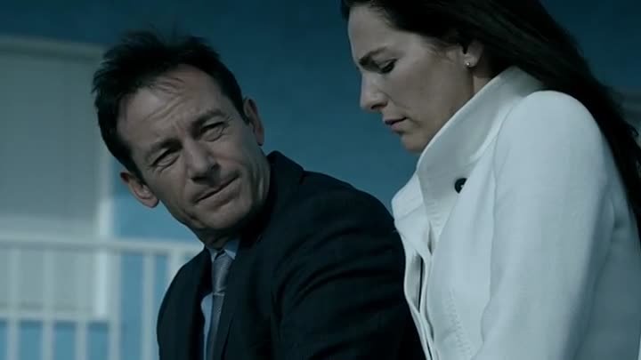 ⁣Awake (2012) [E08] Nightswimming