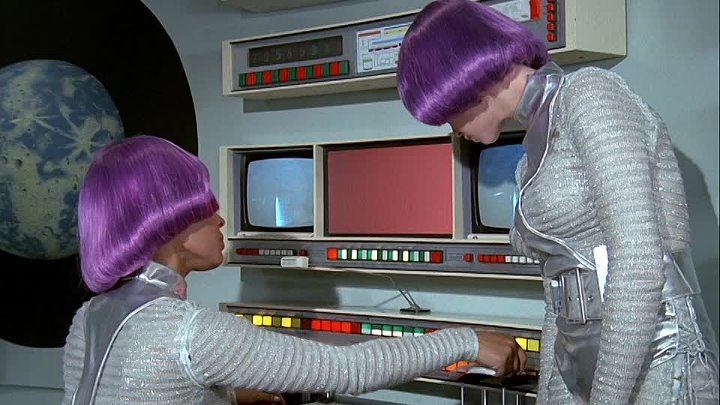 ⁣UFO S01E08 A Question of Priorities 720p BluRay DD5 1 H 264-NTb