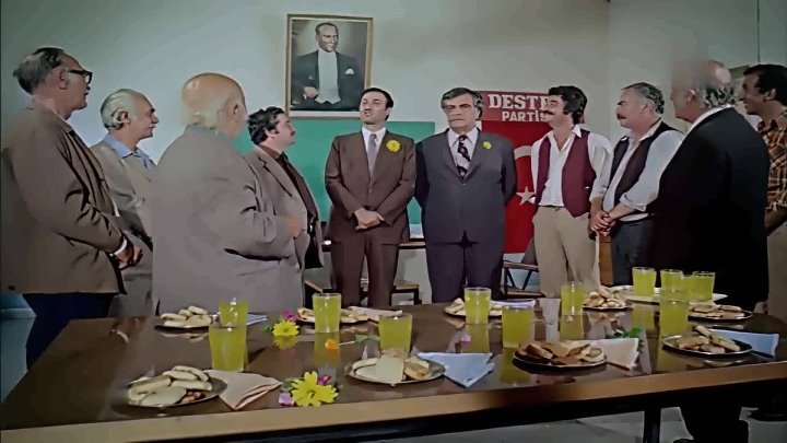⁣Zübük (1980) 1080p WEBRİp x264 -TR -Kemal Sunal