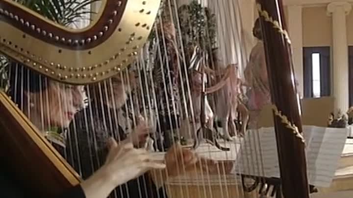 ⁣House of Eliott (1992) [S2E4]