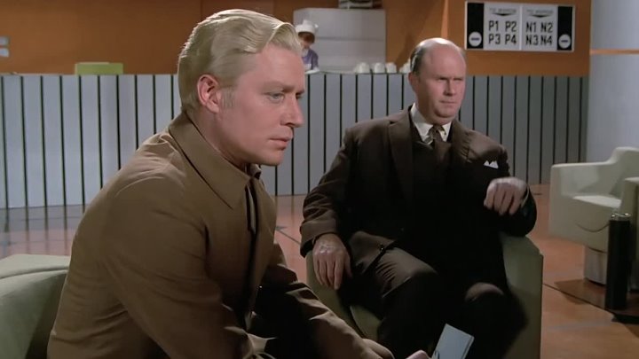 ⁣UFO (1971) [S1E22] - Confetti Check A-O K