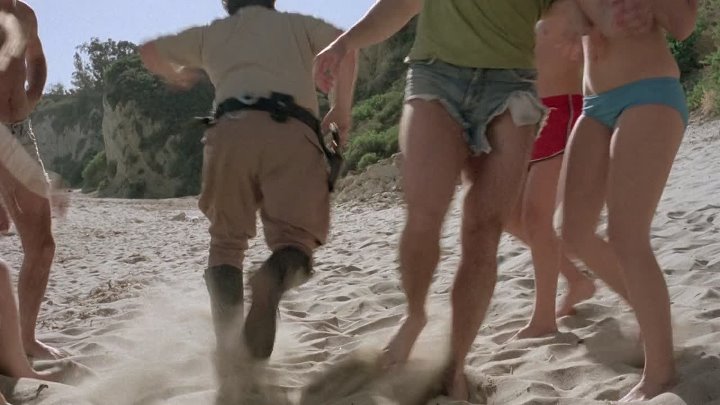 ⁣Sunset Cove -Plaj Cicekleri (1978) 1080p WEBRİp x264 -TR -RARBG