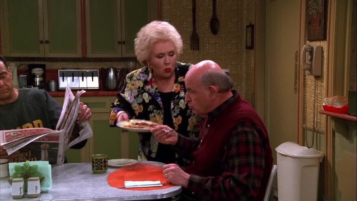 ⁣Everybody Loves Raymond Season 2 Episode 18 The Family Bed