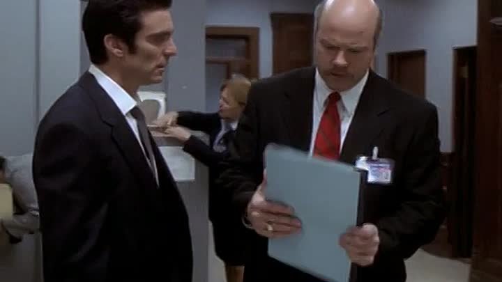 ⁣The Pretender S04E10 Spin Doctor