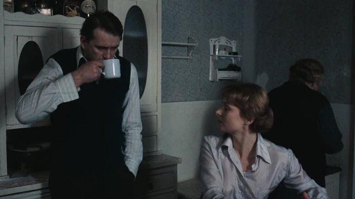 ⁣Confidence (1980) (720p) +subtitle