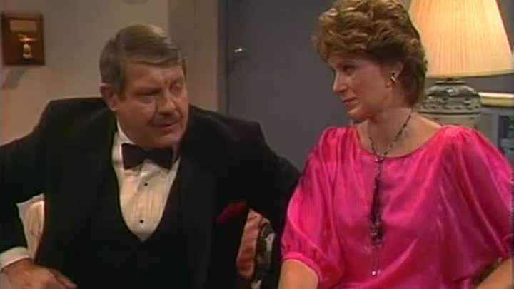 ⁣Webster [S01E7] Second Time Around