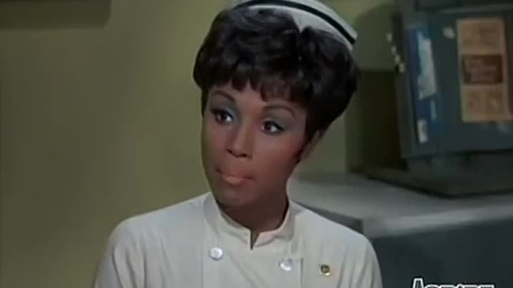 ⁣Julia E28 - Gone with the Draft