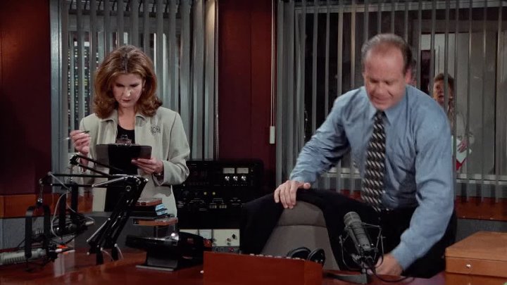 ⁣Frasier [S03E05] (1080p) Kisses Sweeter Than Wine