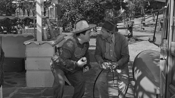 ⁣Abbott And Costello Little Giant (1946) (1080p)🌻 Black & White Films