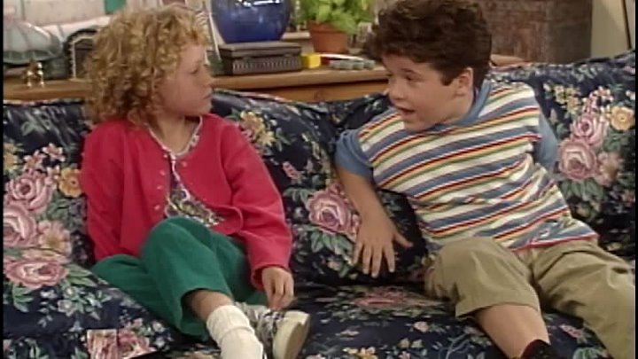 ⁣Grace Under Fire [S1E22] A Car and a Kiss