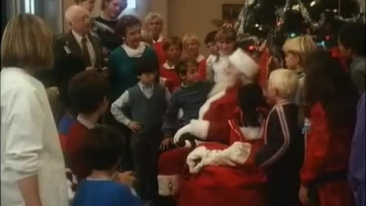 ⁣St Elsewhere S04E11 Santa Claus is Dead