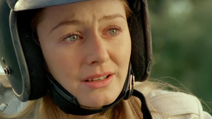 ⁣Danny Deckchair (2003) (1080p)🌻 00's & Up Movies