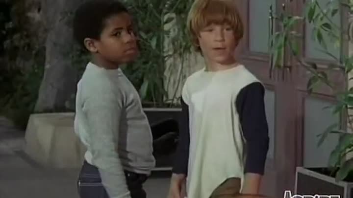 ⁣Julia E74 - Two for the Toad