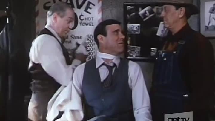 ⁣Palmerstown, U S A S02E02 Scandal